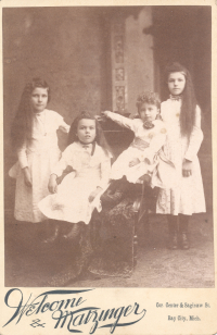 Jennie, May, Abbie, Berta Huntley